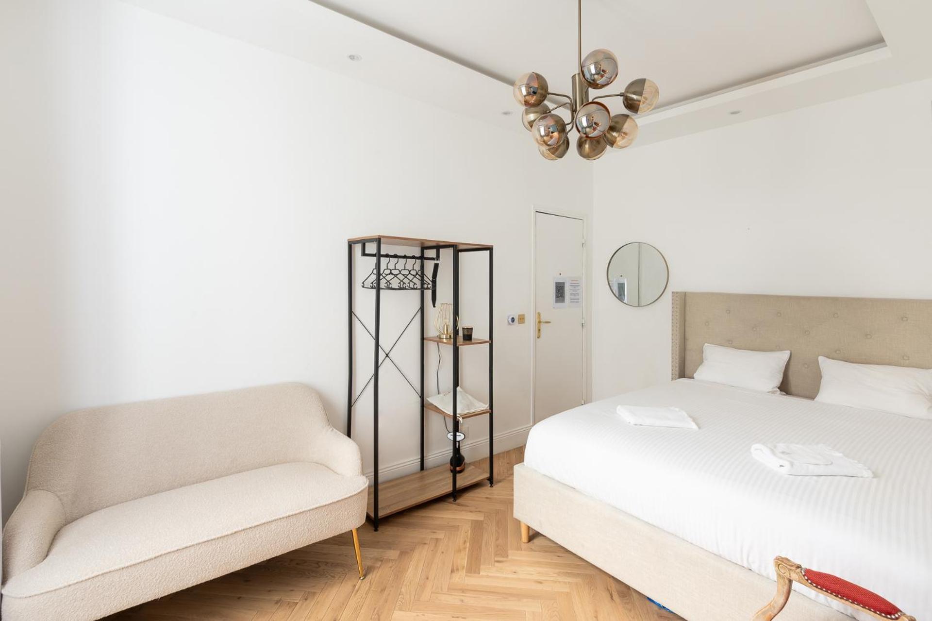 Paris Eiffel Apartment Exterior photo